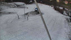 Spodní část sjezdovky skiareálu Karolinka