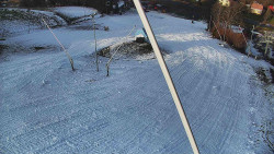 Spodní část sjezdovky skiareálu Karolinka