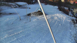 Spodní část sjezdovky skiareálu Karolinka