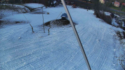 Spodní část sjezdovky skiareálu Karolinka