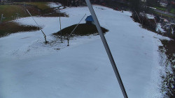 Spodní část sjezdovky skiareálu Karolinka