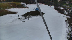 Spodní část sjezdovky skiareálu Karolinka