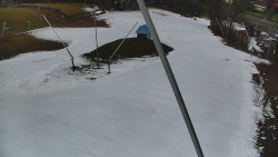 Spodní část sjezdovky skiareálu Karolinka