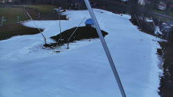 Spodní část sjezdovky skiareálu Karolinka