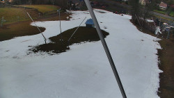 Spodní část sjezdovky skiareálu Karolinka