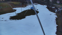 Spodní část sjezdovky skiareálu Karolinka