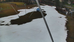 Spodní část sjezdovky skiareálu Karolinka