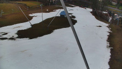 Spodní část sjezdovky skiareálu Karolinka