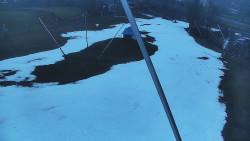 Spodní část sjezdovky skiareálu Karolinka