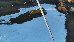 Spodní část sjezdovky skiareálu Karolinka