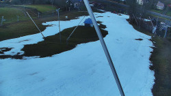 Spodní část sjezdovky skiareálu Karolinka