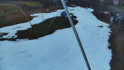 Spodní část sjezdovky skiareálu Karolinka