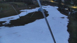 Spodní část sjezdovky skiareálu Karolinka