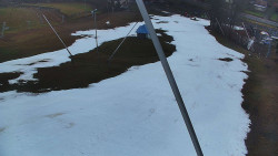 Spodní část sjezdovky skiareálu Karolinka