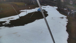 Spodní část sjezdovky skiareálu Karolinka