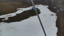 Spodní část sjezdovky skiareálu Karolinka