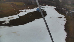 Spodní část sjezdovky skiareálu Karolinka