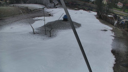 Spodní část sjezdovky skiareálu Karolinka