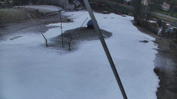 Spodní část sjezdovky skiareálu Karolinka