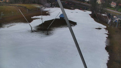 Spodní část sjezdovky skiareálu Karolinka