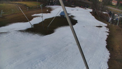 Spodní část sjezdovky skiareálu Karolinka