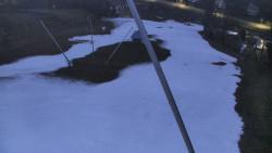 Spodní část sjezdovky skiareálu Karolinka