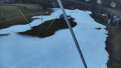 Spodní část sjezdovky skiareálu Karolinka