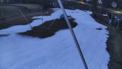 Spodní část sjezdovky skiareálu Karolinka