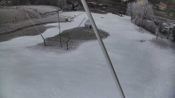 Spodní část sjezdovky skiareálu Karolinka