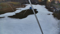 Spodní část sjezdovky skiareálu Karolinka