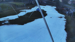 Spodní část sjezdovky skiareálu Karolinka