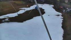 Spodní část sjezdovky skiareálu Karolinka