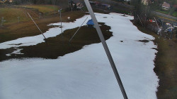 Spodní část sjezdovky skiareálu Karolinka