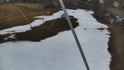 Spodní část sjezdovky skiareálu Karolinka