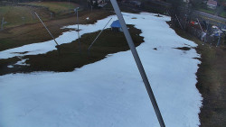 Spodní část sjezdovky skiareálu Karolinka