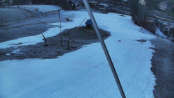 Spodní část sjezdovky skiareálu Karolinka