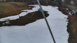 Spodní část sjezdovky skiareálu Karolinka