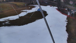 Spodní část sjezdovky skiareálu Karolinka