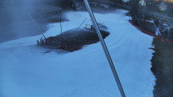 Spodní část sjezdovky skiareálu Karolinka