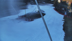 Spodní část sjezdovky skiareálu Karolinka