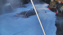 Spodní část sjezdovky skiareálu Karolinka