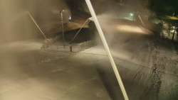 Spodní část sjezdovky skiareálu Karolinka