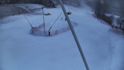 Spodní část sjezdovky skiareálu Karolinka