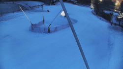 Spodní část sjezdovky skiareálu Karolinka