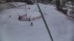 Spodní část sjezdovky skiareálu Karolinka