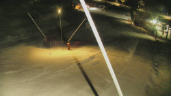 Spodní část sjezdovky skiareálu Karolinka