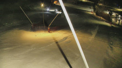 Spodní část sjezdovky skiareálu Karolinka