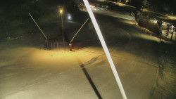 Spodní část sjezdovky skiareálu Karolinka