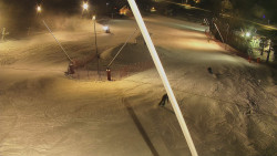 Spodní část sjezdovky skiareálu Karolinka