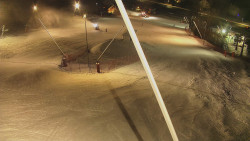 Spodní část sjezdovky skiareálu Karolinka